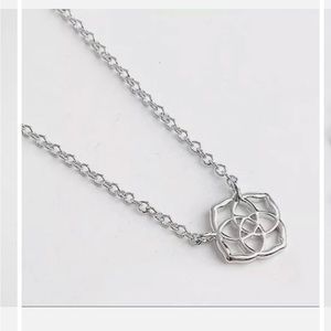 Kendra Scott emblem necklace silver